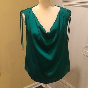 Vince Camuto silky top SMALL